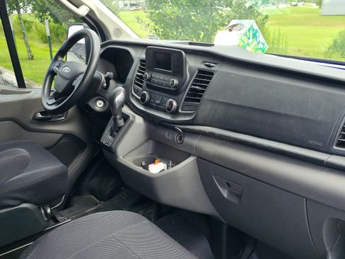 Used 2022 Ford Transit 250 Low Roof w/ Exterior Upgrade Package RWD image 8