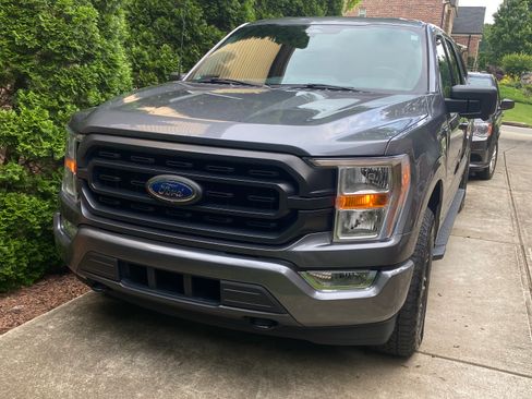 Used 2022 Ford F150 XLT w/ Equipment Group 301A Mid AWD/4WD image 8