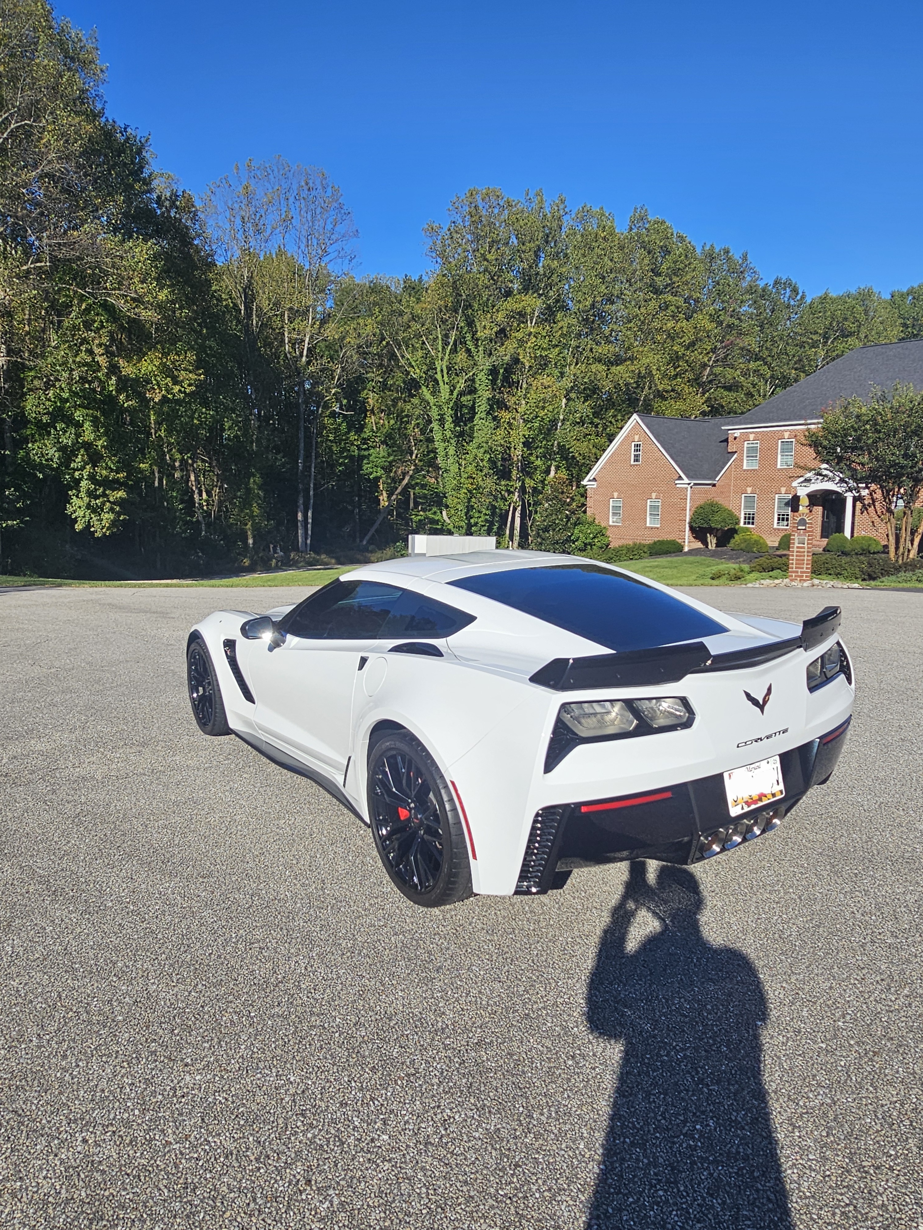 Used 2016 Chevrolet Corvette Z06 w/ 2LZ Preferred Equipment Group RWD image 9