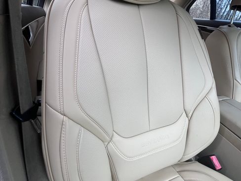 Used 2013 Mercedes-Benz C 250 Sedan image 11