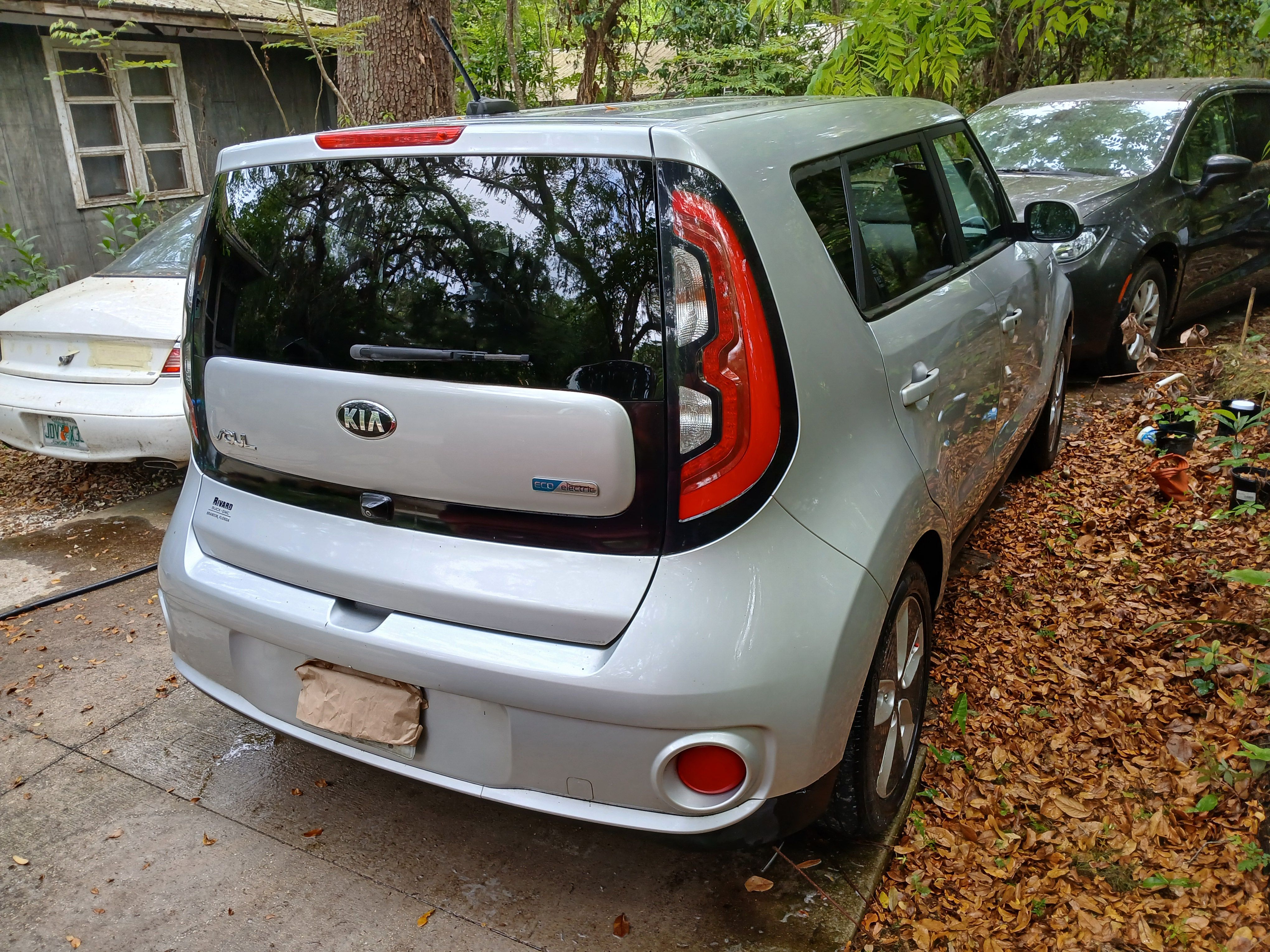 Used 2017 Kia Soul EV-e FWD image 2