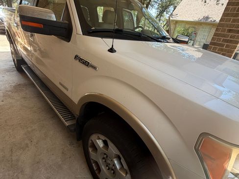 Used 2012 Ford F150 Lariat w/ Lariat Chrome Pkg AWD/4WD image 8