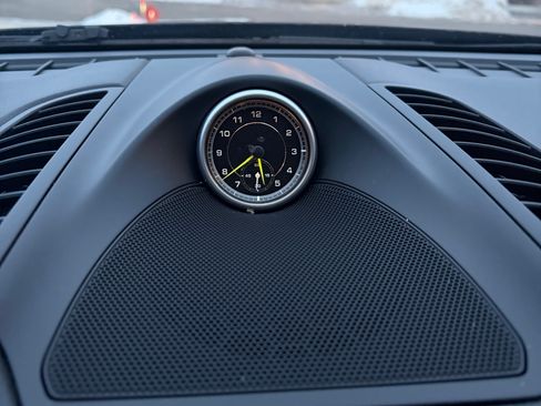 Used 2016 Porsche Cayenne S image 18