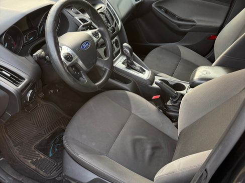 Used 2014 Ford Focus SE FWD image 5