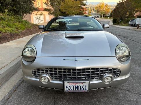 Used 2004 Ford Thunderbird image 8