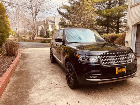 Used 2013 Land Rover Range Rover Supercharged image 4