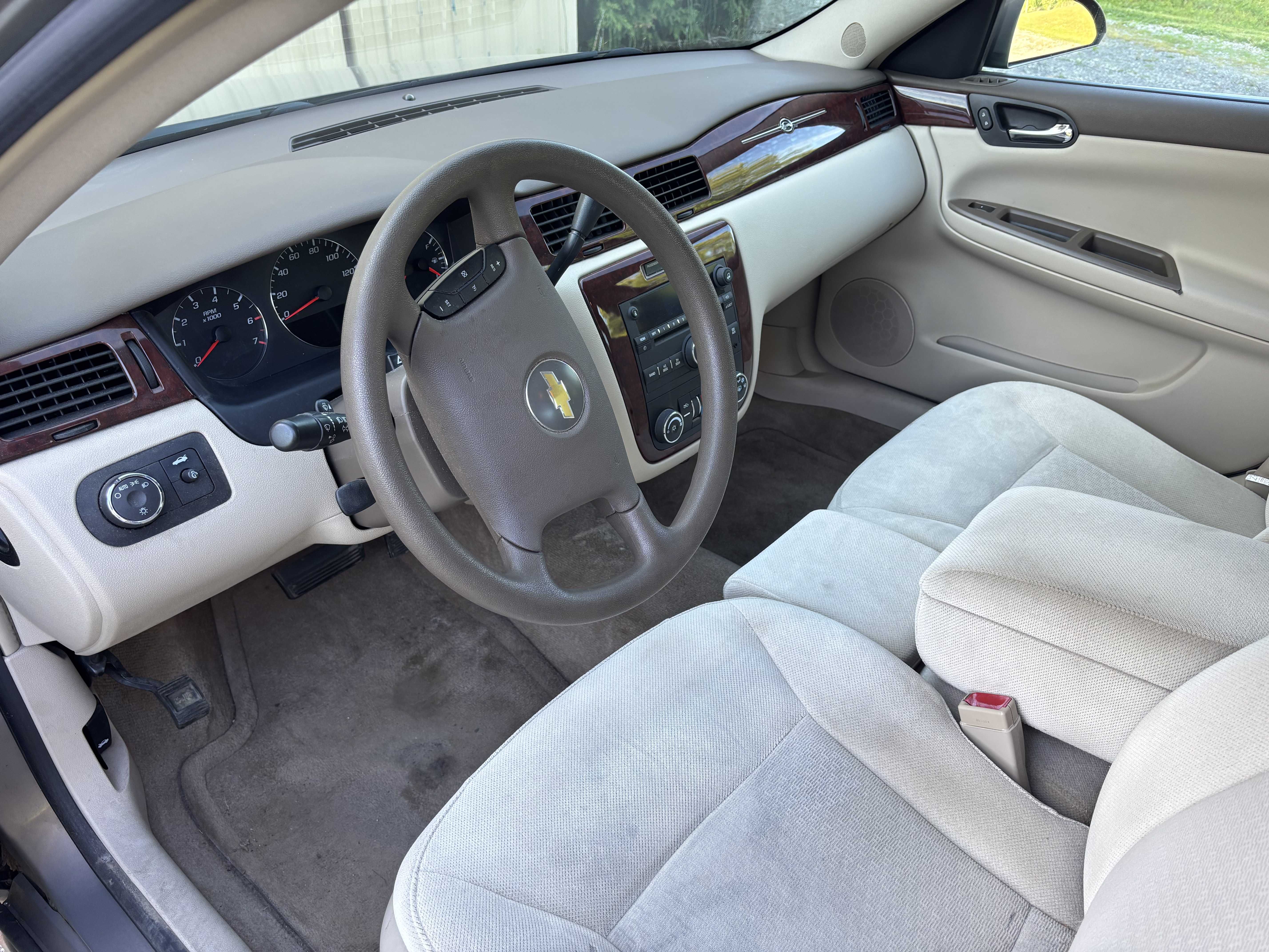 Used 2007 Chevrolet Impala LT FWD image 10