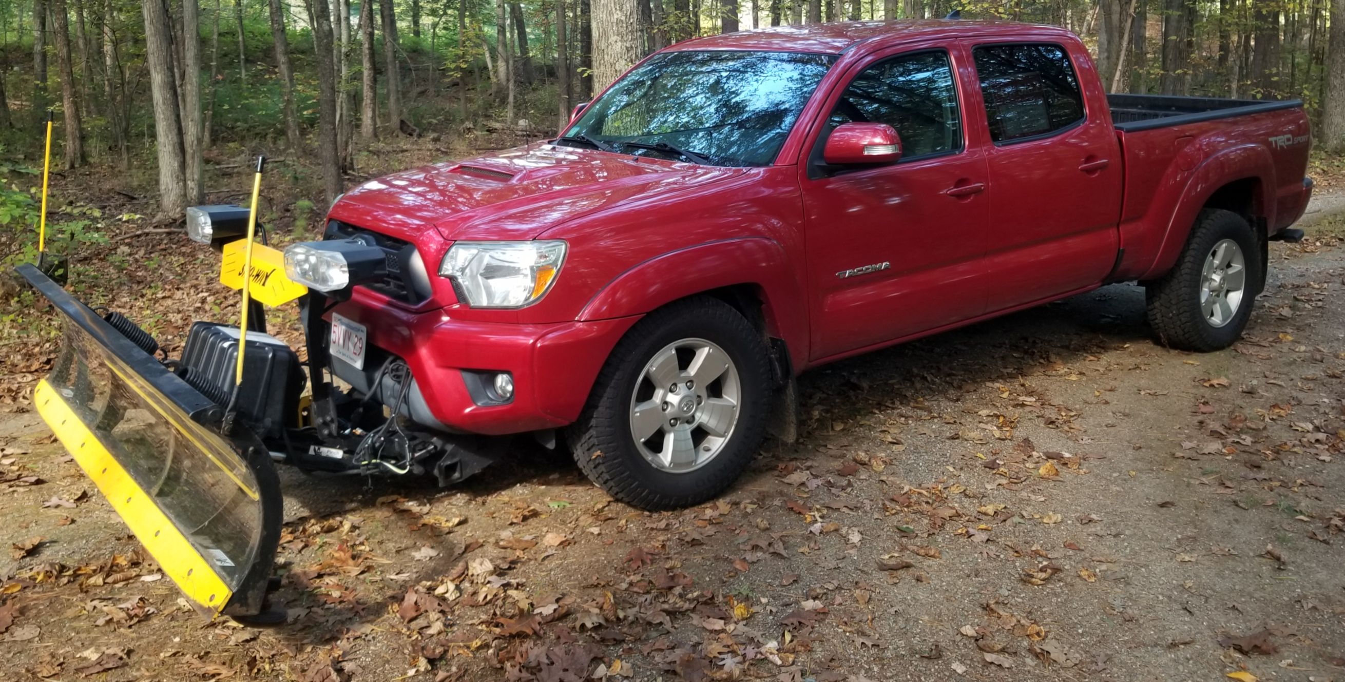 Used 2015 Toyota Tacoma 4x4 Double Cab w/ TRD Sport Package image 1