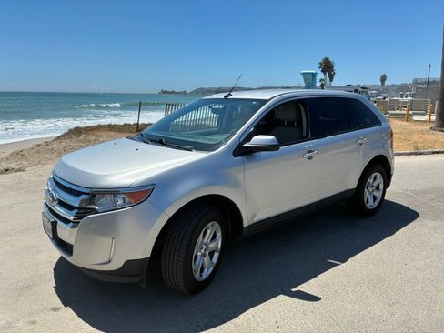 Used 2014 Ford Edge SEL w/ Equipment Group 204A FWD image 2