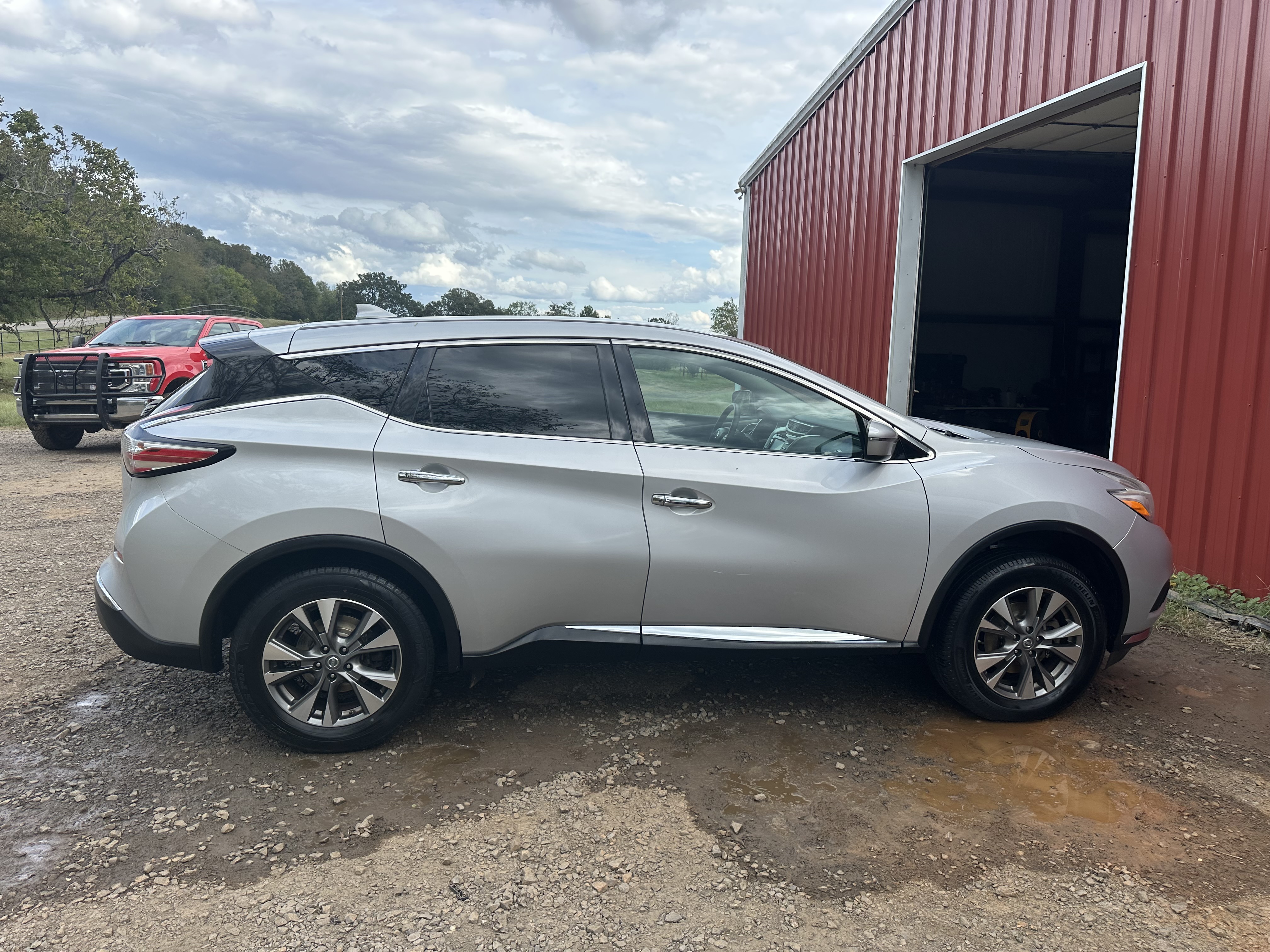 Used 2017 Nissan Murano S FWD image 1