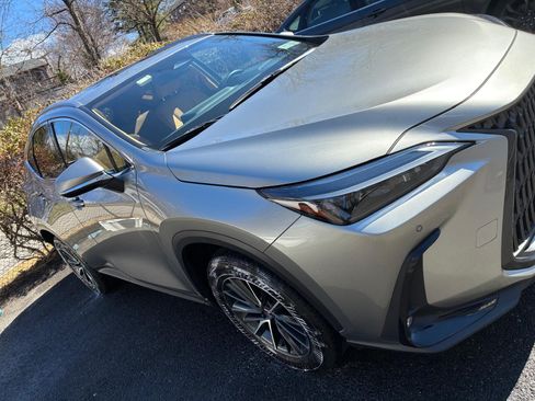 Used 2024 Lexus NX 350 350 Premium Sport Utility 4D image 18