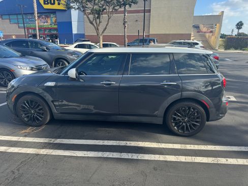Used 2019 MINI Cooper Clubman S w/ Premium Package image 9