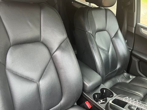 Used 2015 Porsche Macan S image 17