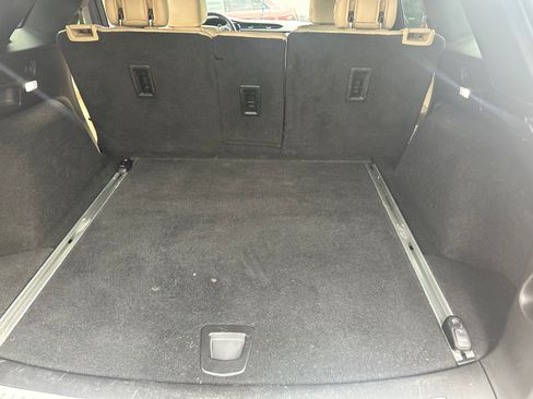 Used 2017 Cadillac XT5 FWD image 14