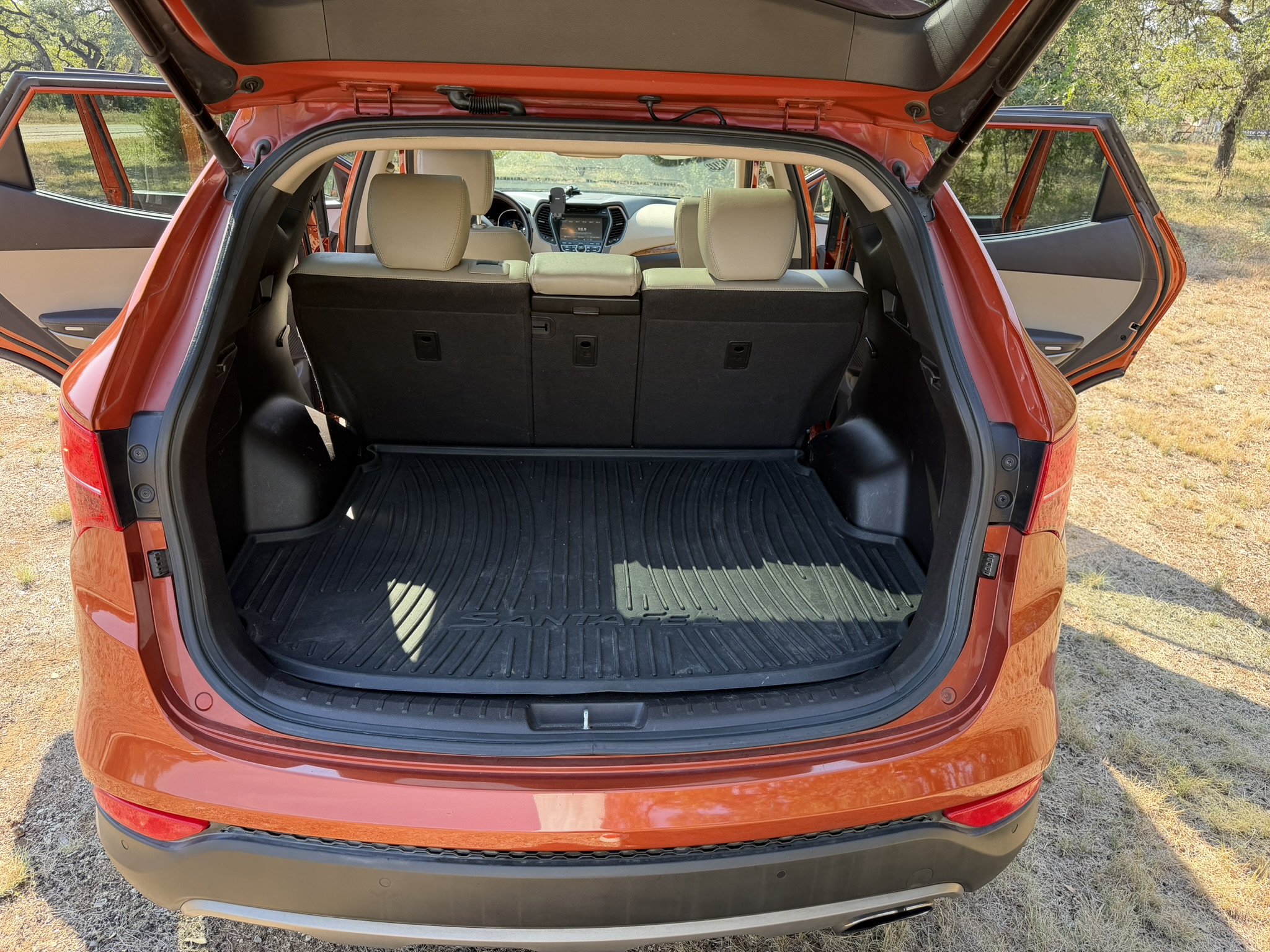 Used 2015 Hyundai Santa Fe Sport w/ Option Group 04 FWD image 16