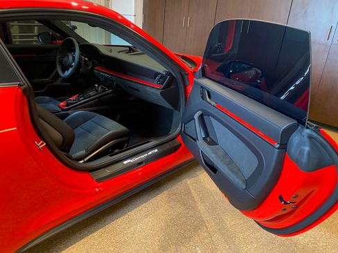 Used 2026 Porsche 911 GTS image 20