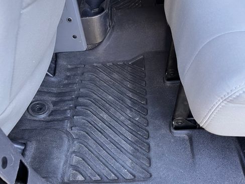 Used 2010 Jeep Wrangler Unlimited Sport AWD/4WD image 14
