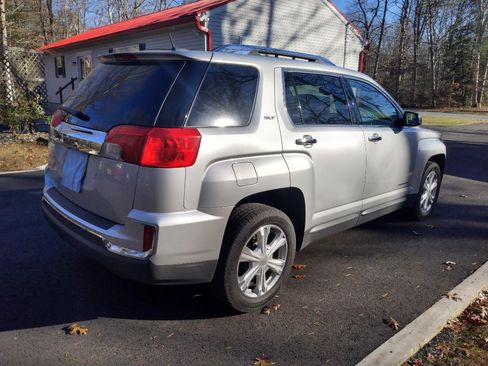 Used 2017 GMC Terrain SLT image 5