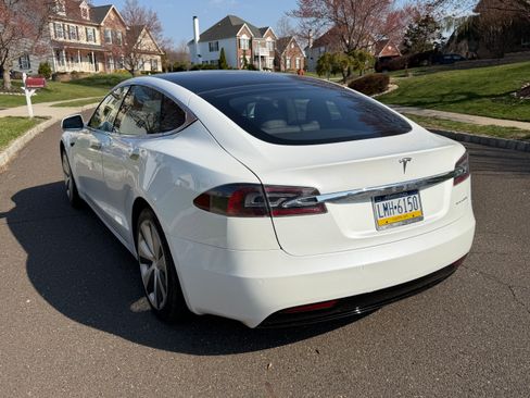 Used 2021 Tesla Model S Long Range Plus image 8