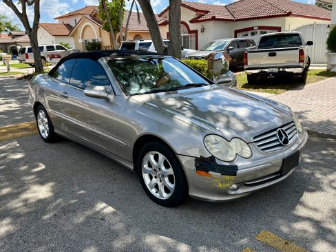 Used 2004 Mercedes-Benz CLK 320 Cabriolet image 6