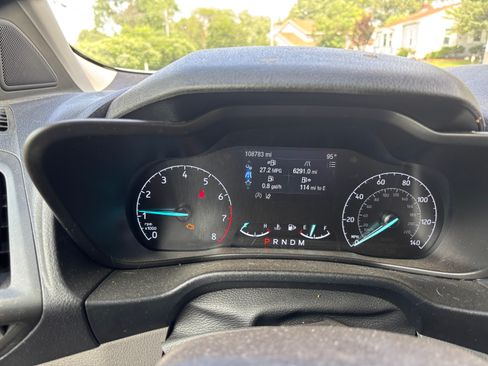 Used 2020 Ford Transit Connect XLT image 9