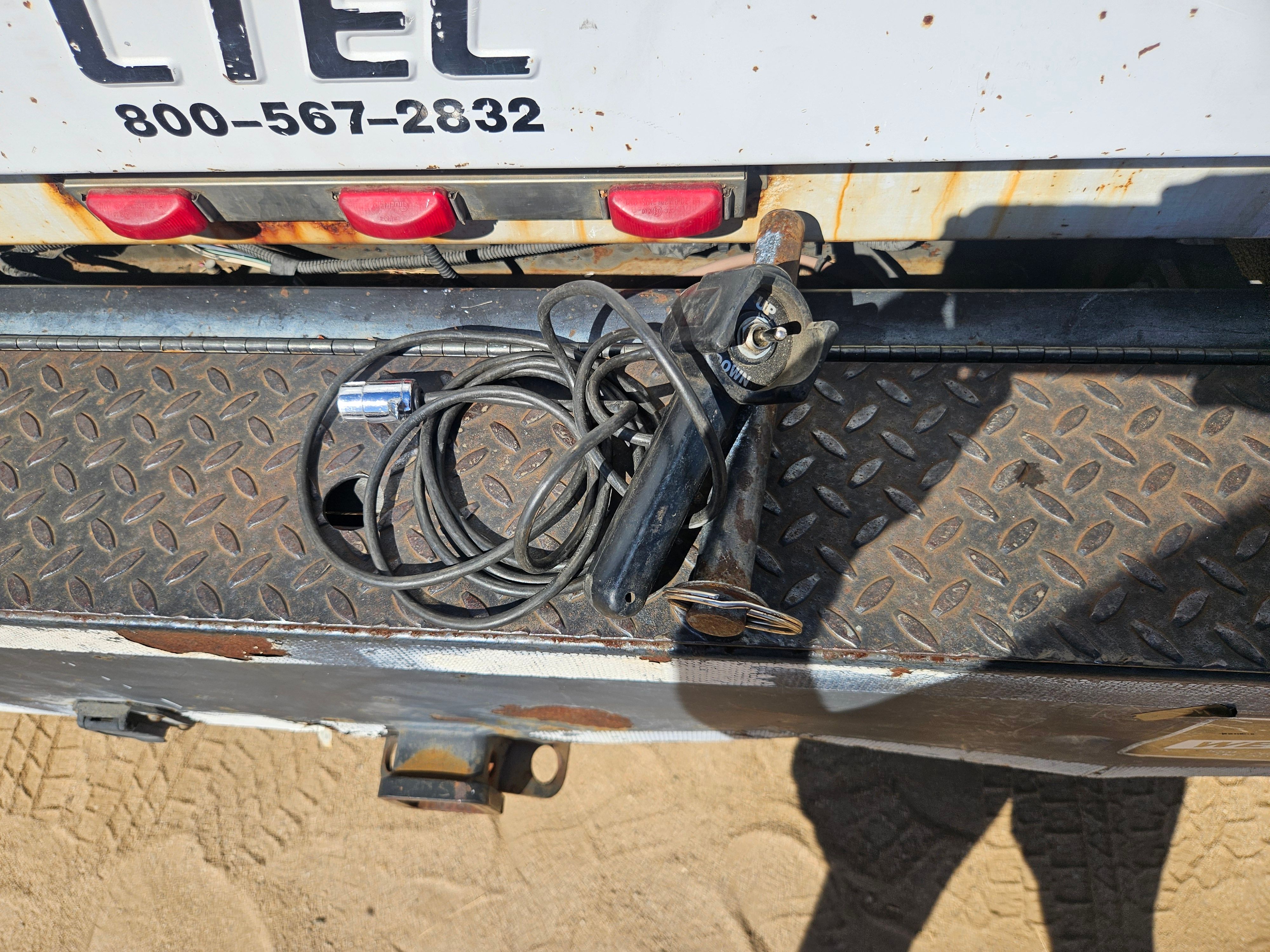 Used 2000 Ford F350 2WD Regular Cab DRW Super Duty image 16