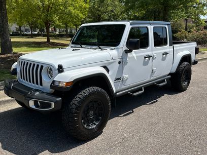 Used 2023 Jeep Gladiator Sport
