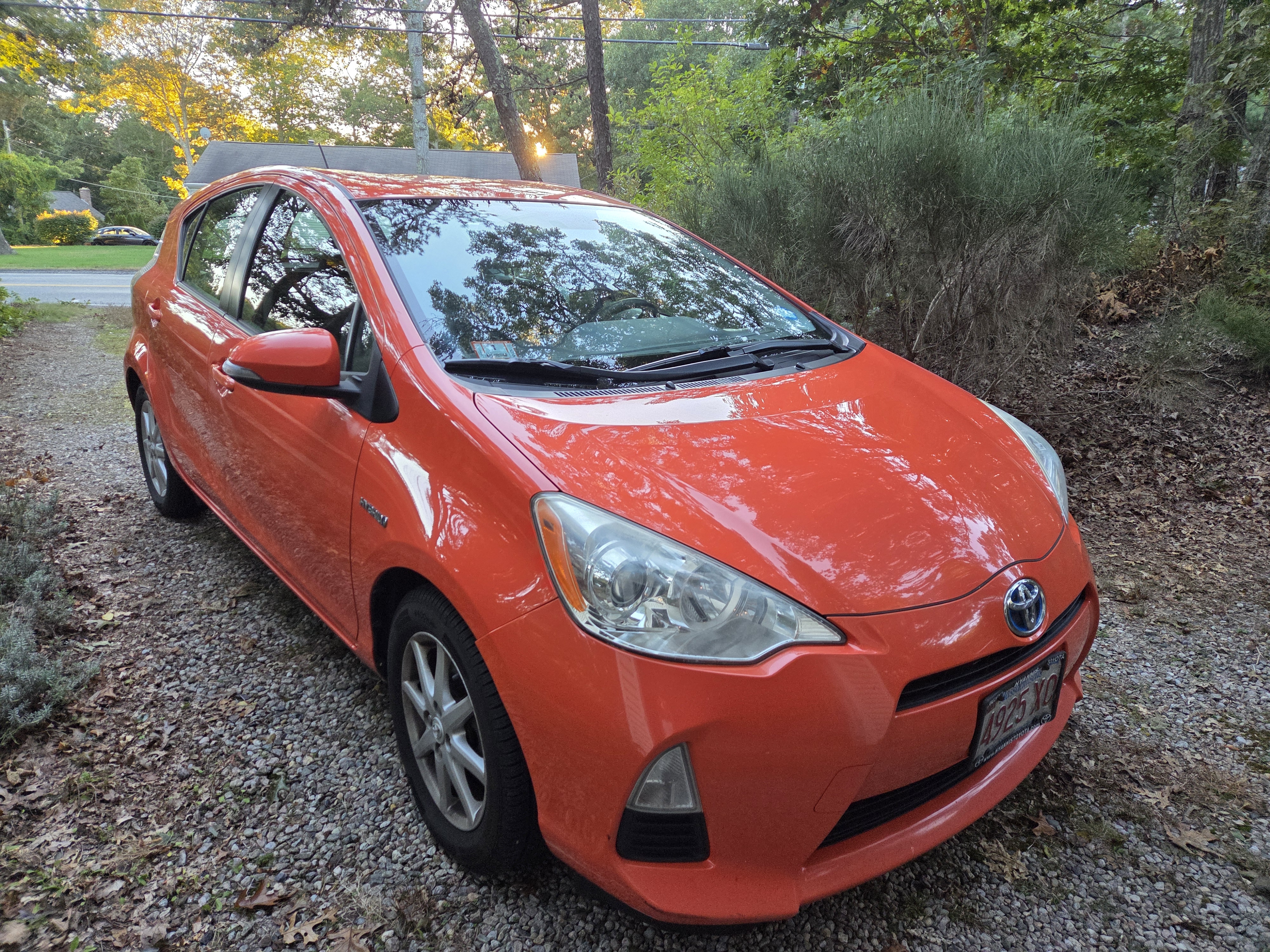 Used 2013 Toyota Prius C Three FWD image 2