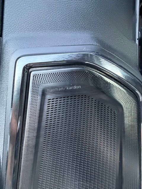 Used 2022 RAM 5500 4x4 Crew Cab image 23