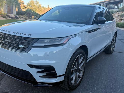 Used 2024 Land Rover Range Rover Velar Dynamic SE AWD/4WD image 4