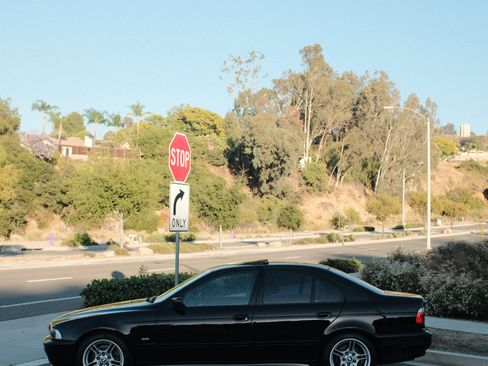 Used 2002 BMW 540i Sedan image 11