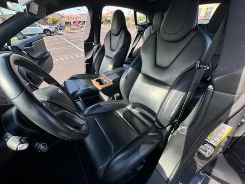 Used 2019 Tesla Model S Performance image 12