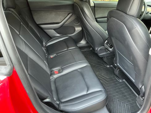 Used 2020 Tesla Model Y Performance image 24