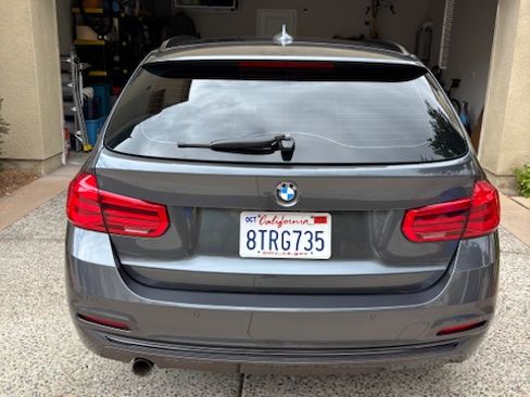 Used 2017 BMW 328d xDrive Wagon AWD/4WD image 8