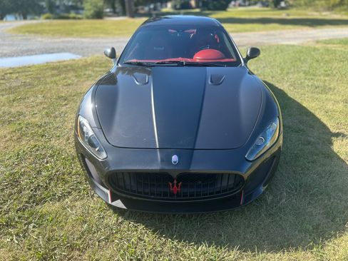 Used 2013 Maserati GranTurismo Sport image 2