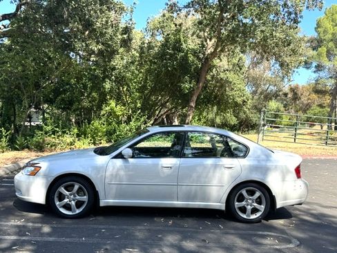 Used 2006 Subaru Legacy 2.5GT Limited AWD/4WD image 2