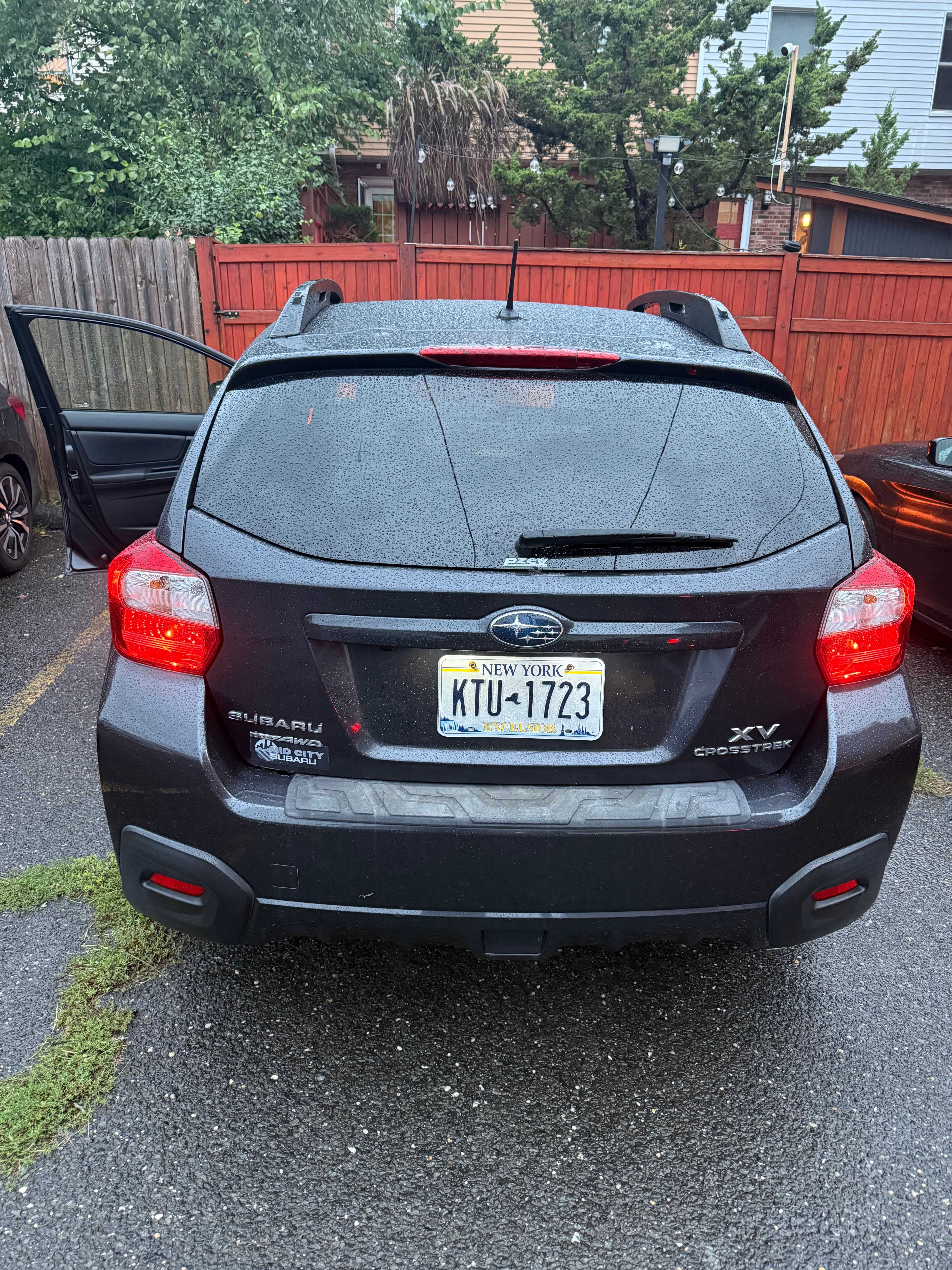 Used 2014 Subaru Crosstrek 2.0i Limited w/ Popular Package #2 AWD/4WD image 8