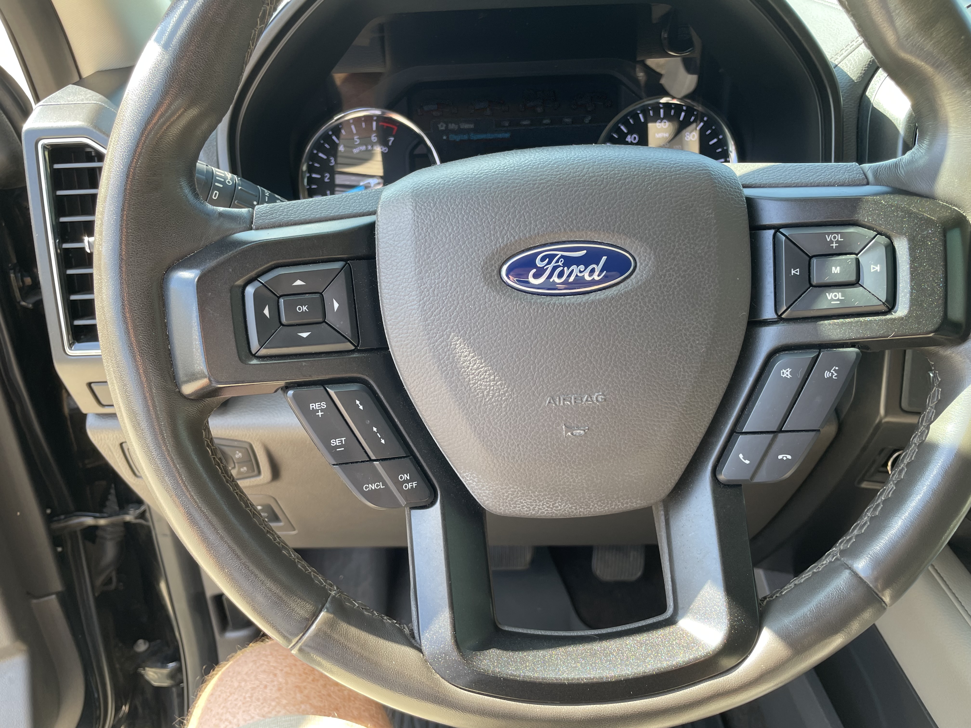 Used 2018 Ford Expedition Max Limited w/ Equipment Group 302A AWD/4WD image 23