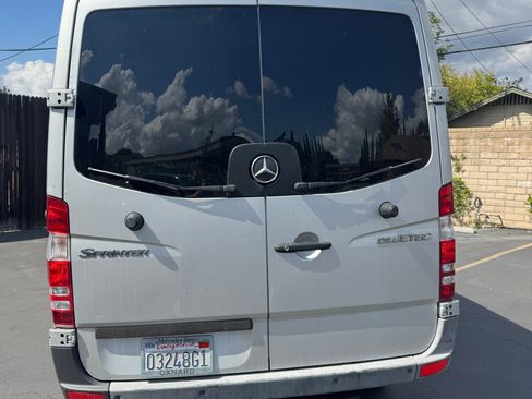 Used 2012 Mercedes-Benz Sprinter 2500 image 5