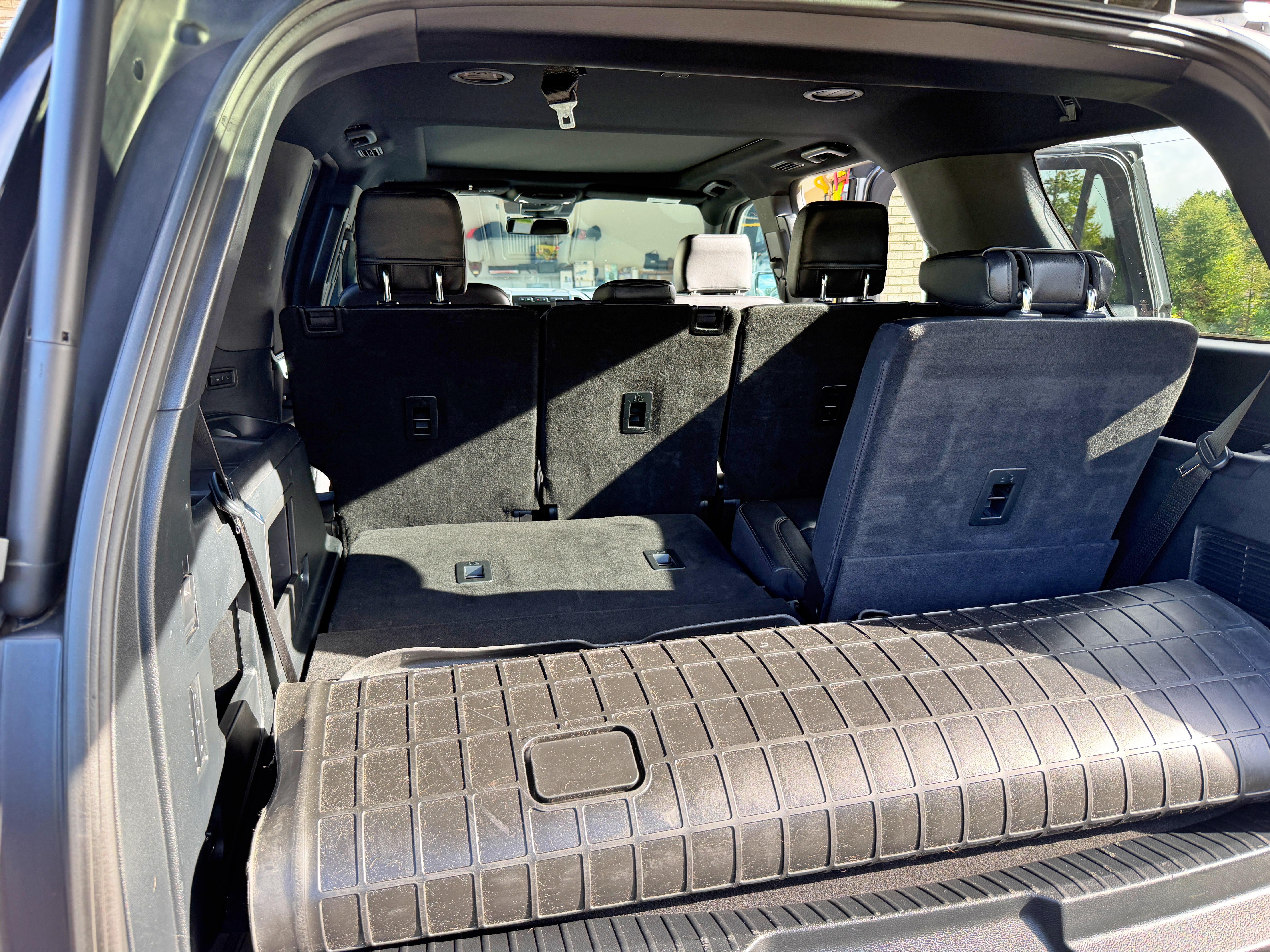Used 2020 Ford Expedition XLT w/ Equipment Group 202A AWD/4WD image 10