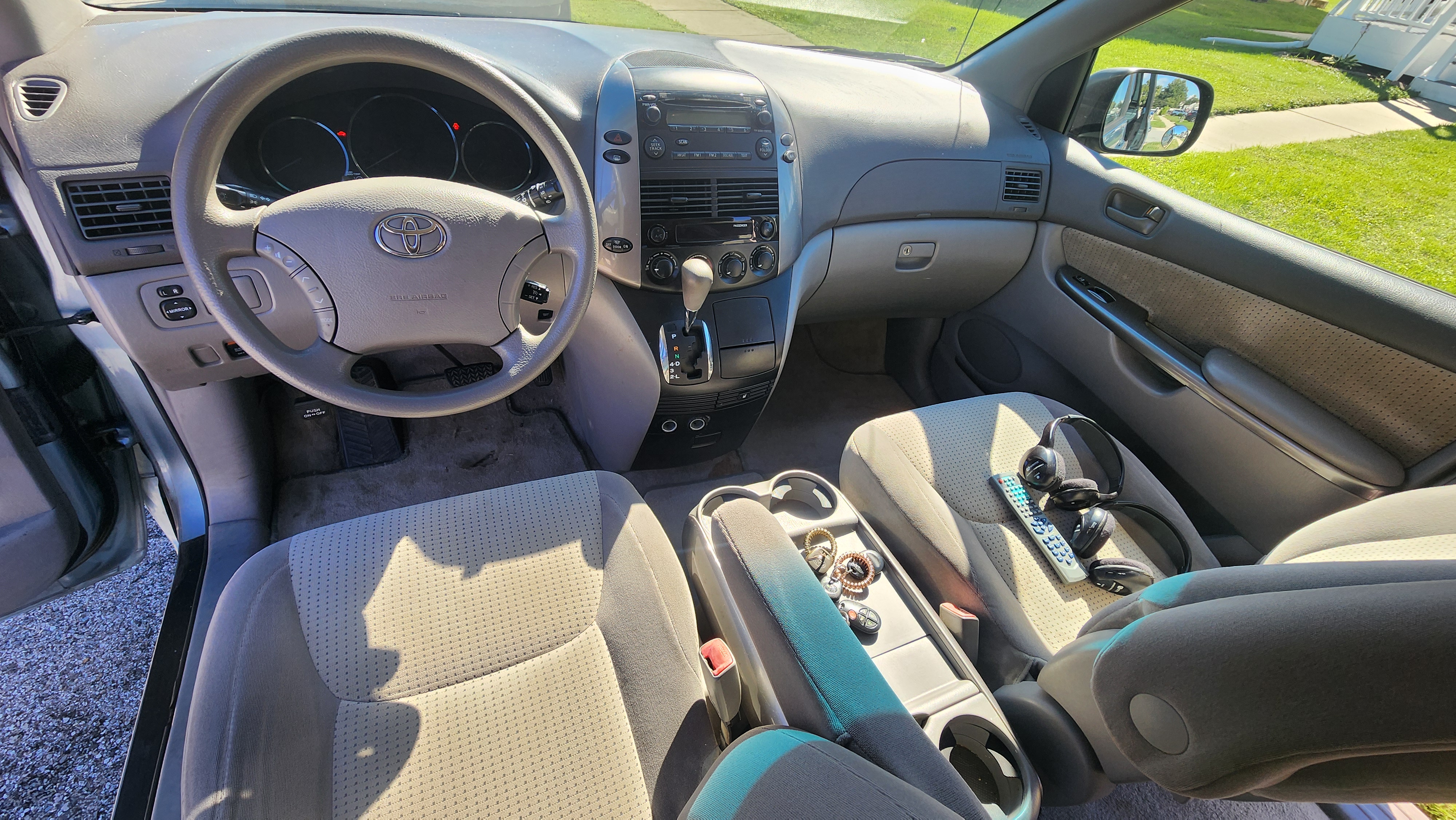 Used 2008 Toyota Sienna LE FWD image 1
