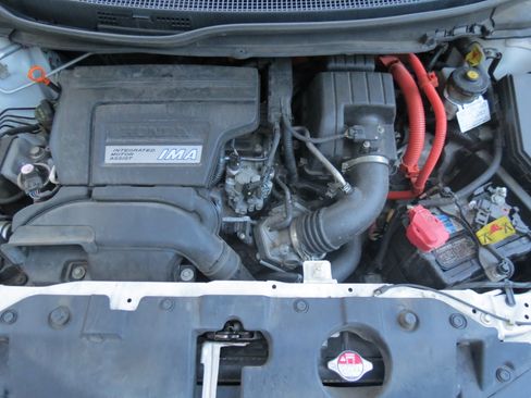 Used 2015 Honda Civic Hybrid Sedan image 10