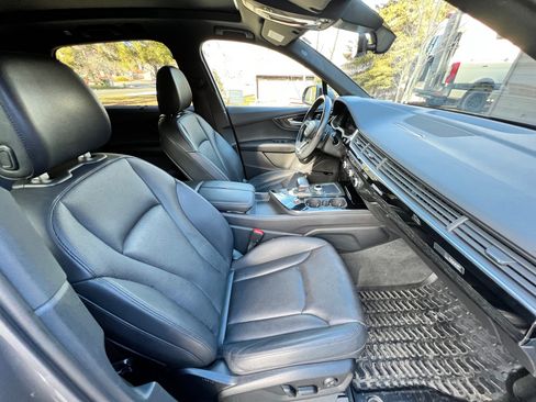 Used 2018 Audi Q7 3.0T Premium Plus image 18