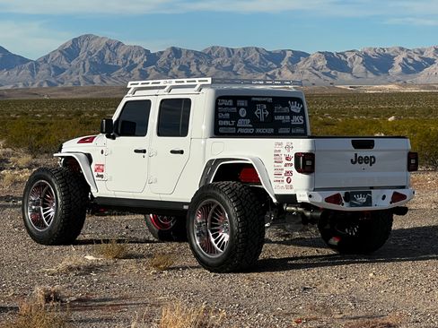 Used 2020 Jeep Gladiator Rubicon image 8