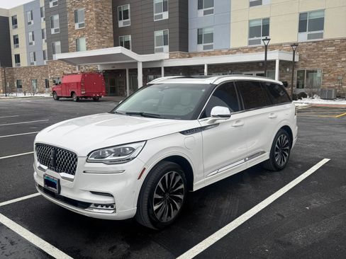 Used 2020 Lincoln Aviator Black Label Grand Touring image 2