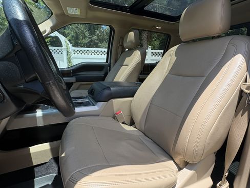 Used 2016 Ford F150 Lariat w/ Equipment Group 502A Luxury RWD image 16