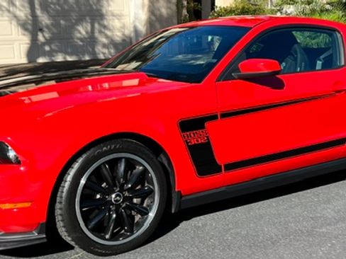 Used 2012 Ford Mustang Boss 302 w/ Boss 302 Accessory Pkg RWD image 4