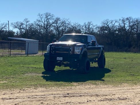 Used 2011 Ford F250 King Ranch w/ Camper Pkg image 22