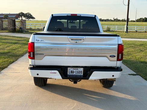 Used 2018 Ford F150 Platinum w/ Equipment Group 701A Luxury AWD/4WD image 4