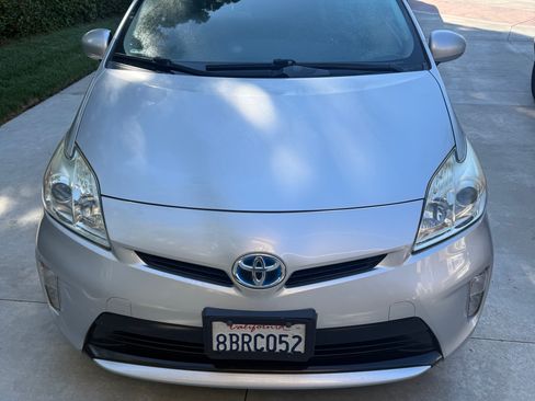 Used 2014 Toyota Prius Two image 8